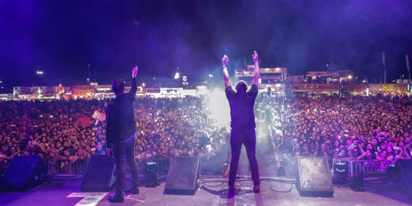 Río Roma llevó su romanticismo ante más de 38 mil personas en Baja California, como parte de la recta final de su Tour Vivámoslo