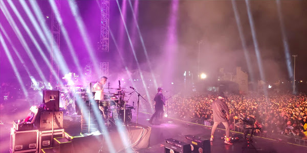 Kinky hizo vibrar a Chihuahua durante su participación en el Festival Tecate República