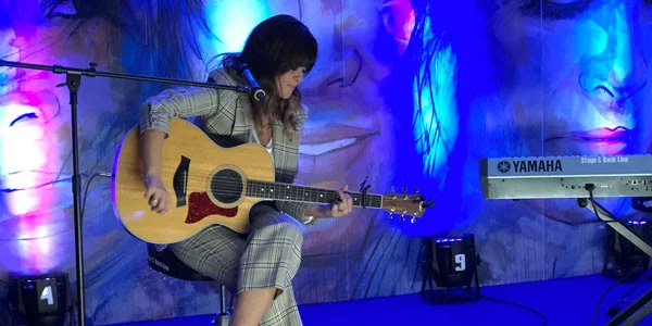 Vanesa Martín promocionó en CDMX su nuevo sencillo “Inventas”
