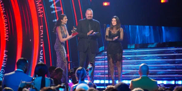 Pepe Aguilar formó parte del Grammy Latino, participó en homenaje a Maná y ofreció shows en Texas