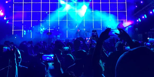 Zoé celebró la música y el amor en su primer concierto de 2019, realizado en Quintana Roo