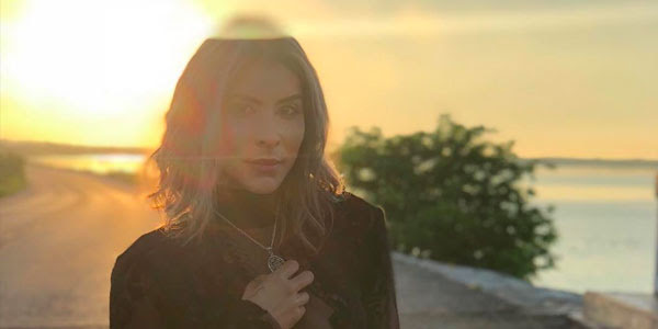 María León se coloca en el Top 5 de la radio nacional con "Se te salió mi nombre"