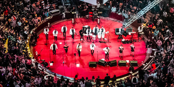Los Ángeles Azules arrasaron en la Feria de León; este domingo tuvieron una participación especial en el programa Mira Quién Baila All Stars