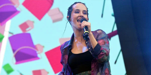 Después de su exitoso paso por el SXSW, Ximena Sariñana dio un gran show en el Vive Latino