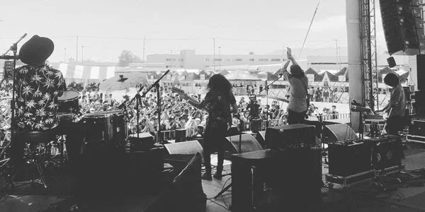 Costera cimbró Oaxaca con su rock y el nuevo sencillo “Damos vueltas”