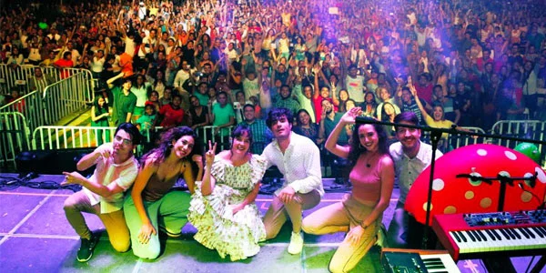 Ximena Sariñana llevó su exitosa gira Dónde Bailarán las Niñas a Puebla y Colima