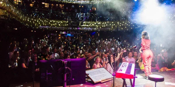 Paty Cantú ofreció conciertos con llenos totales en Madrid y Barcelona