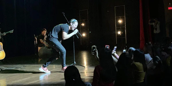 Chucho Rivas cantó sus éxitos en Guadalajara y Culiacán