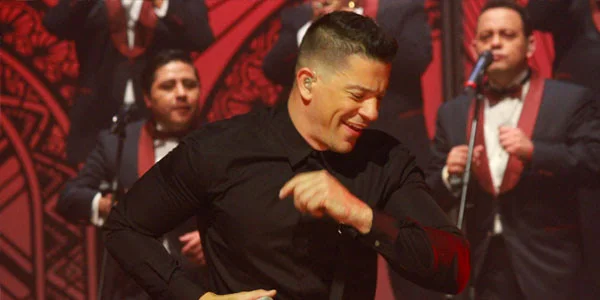 Yahir presentó su Pura Vida Tour en Puebla