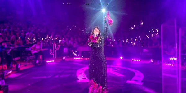 Yuridia interpretó por primera vez en vivo su nuevo sencillo “No le llames amor”