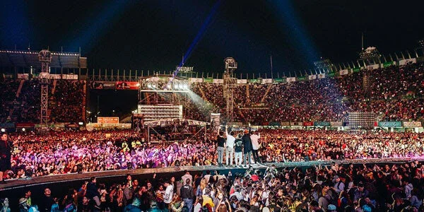 Morat fue parte de #elevento40 y con su folk pop prendió al público que llenó el Foro Sol