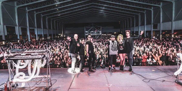 Moenia se prepara para su concierto del 31 de enero en el Auditorio Nacional; la banda cerró el año con espectacular show en Zacatecas