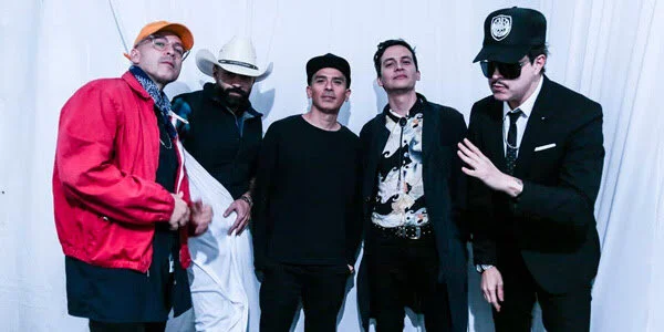 Kinky puso a bailar a sus fans de Aguascalientes