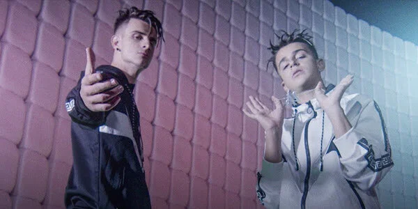 Adexe &amp; Nau deslumbran con nuevo video, récord en YouTube y exitosas presentaciones televisivas en México