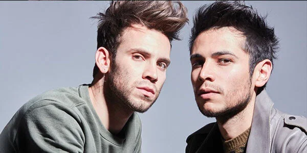 Felix &amp; Gil lanzan su álbum debut que incluye los éxitos "Sabe bien" y "Café en la mesa"
