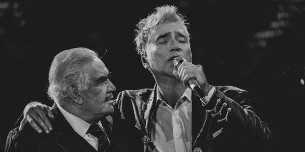 Alejandro Fernández tuvo invitado de lujo en Guadalajara: Vicente Fernández; lanzó "Arrullo de estrellas" como parte del tributo a Zoé