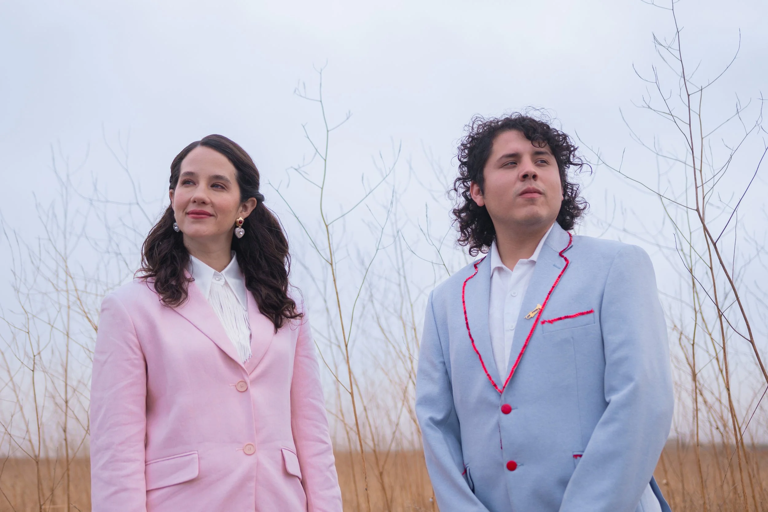 Ximena Sariñana acompaña a la banda Ramona en su nuevo sencillo "No te vayas"