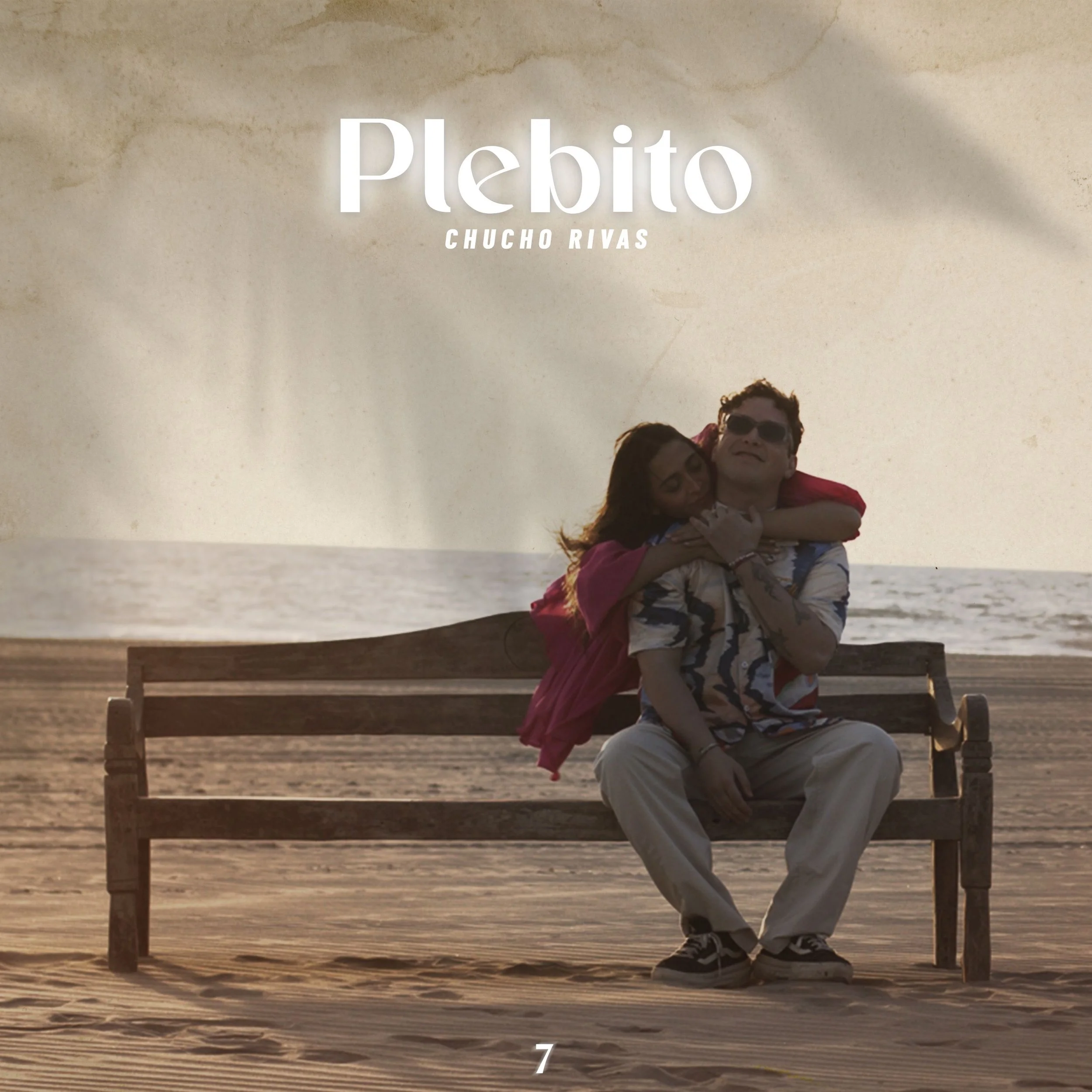 Chucho Rivas le habla al amor y al futuro en su nuevo tema "Plebito"
