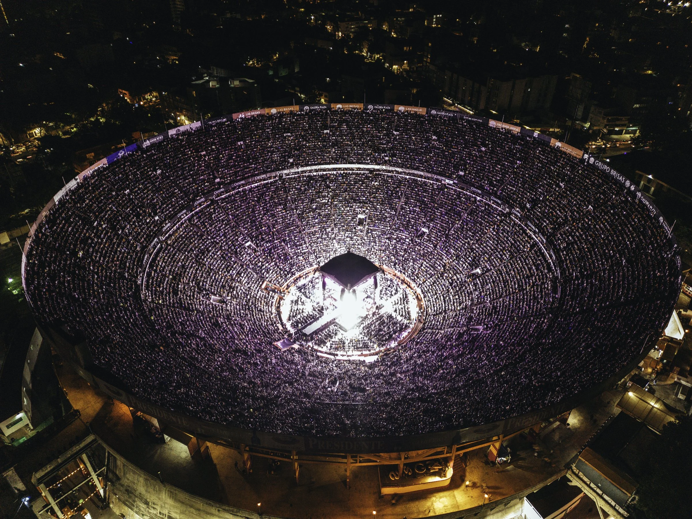 Alejandro Fernández vuelve a la Plaza de Toros La México con histórico SOLD OUT ante 50 mil personas