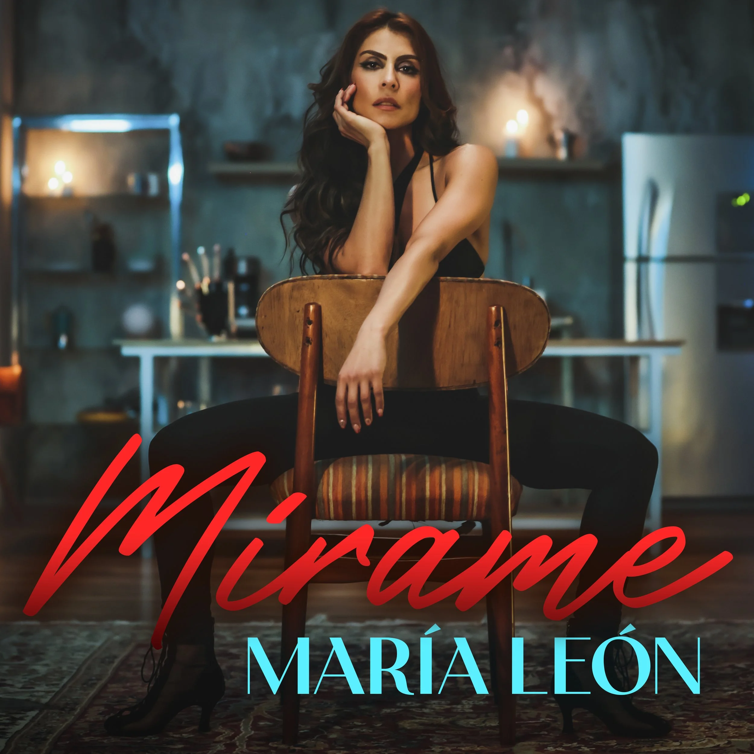 María León sorprende a su público con su nuevo sencillo "Mírame", un tema Pop con tintes de Bachata