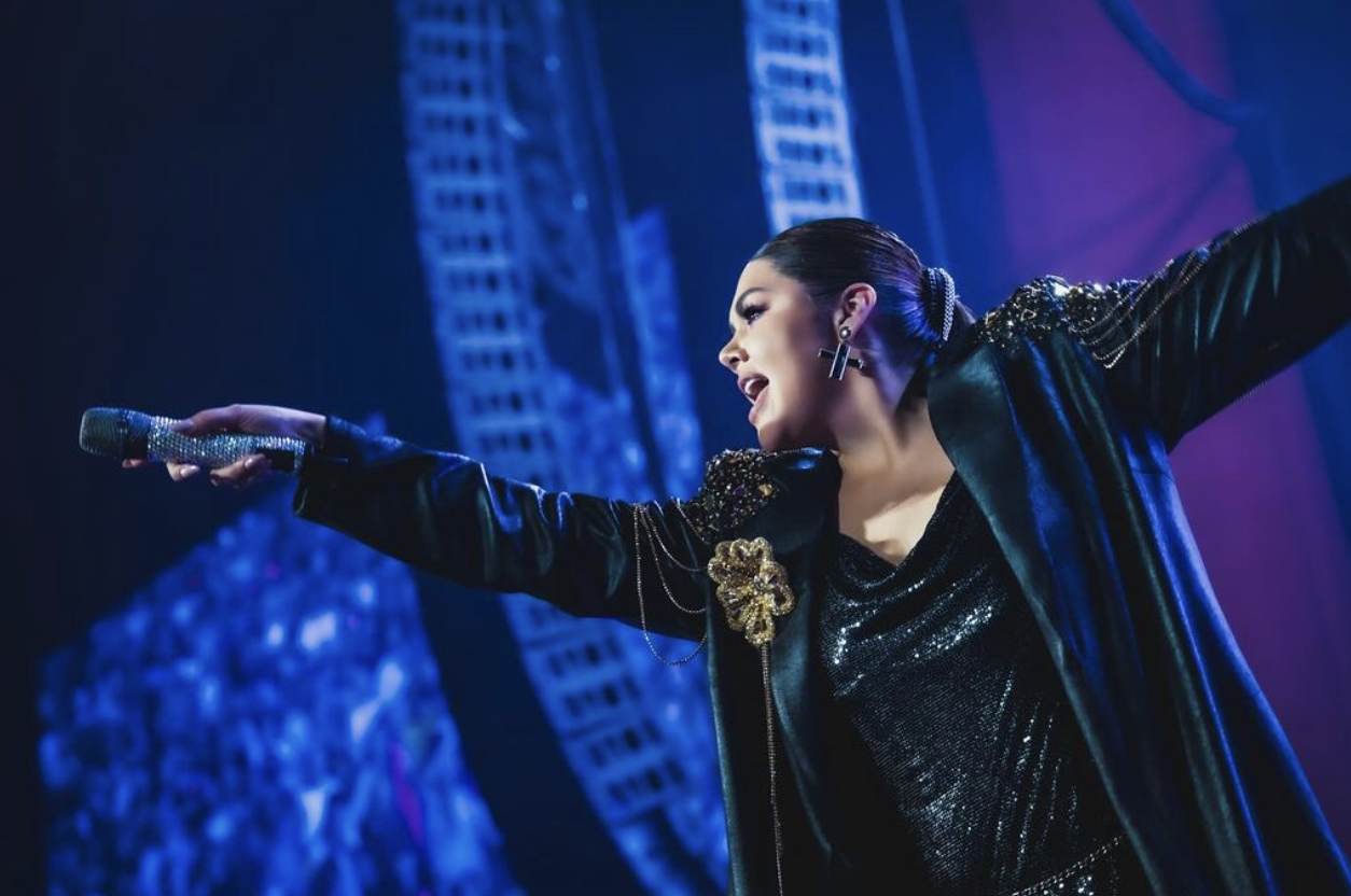 Yuridia triunfa en su cuarta fecha agotada del tour Pa' Luego es Tarde 2024 en el Auditorio Nacional