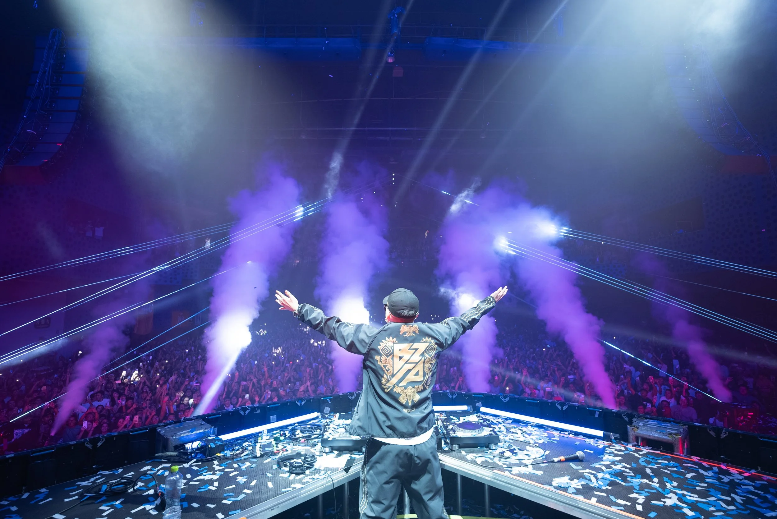 Bizarrap encendió la euforia de su público mexicano con un concierto Sold Out en el Pepsi Center