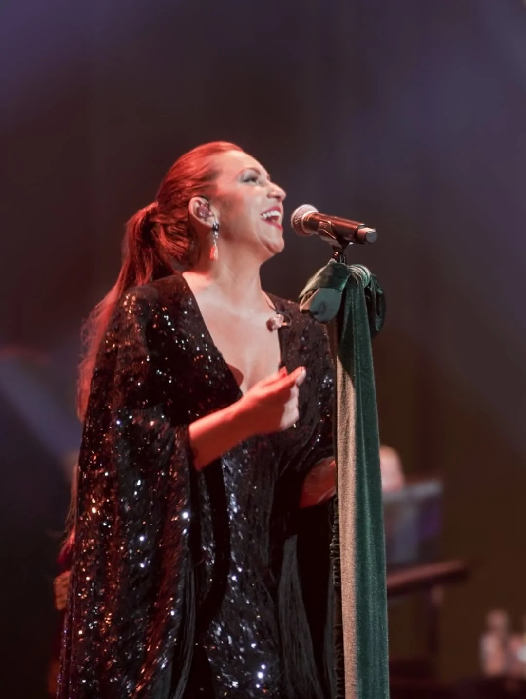 La Navidad ya suena a @npastorioficial ✨ Este fin de semana Sevilla ha sido testigo por partida doble del emocionante arranque de su tour #NavidadConNi&ntilde;aPastori que no ha hecho m&aacute;s que empezar.

Si quieres vivir una noche inolvidable, c