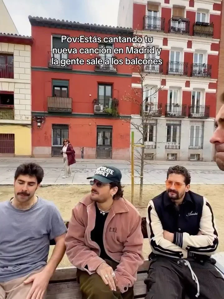 #ContactoDeEmergencia de @hermanosmartinezoficial junto a @mauyricky se cuela entre lo m&aacute;s viral del momento 🚀 

Y lo mejor es que esto se vive en directo muy pronto:
📍19 de junio - Ciudad de la Raqueta

&iquest;Os vemos all&iacute;?