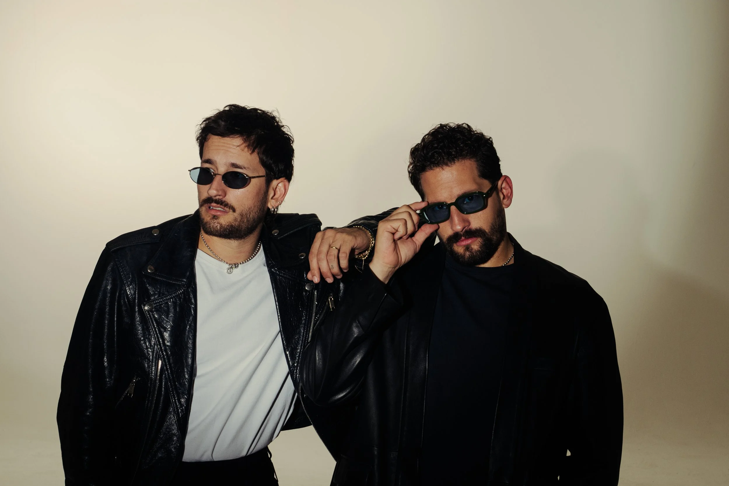 MAU Y RICKY PRESENTAN "RICKY Y MAU”