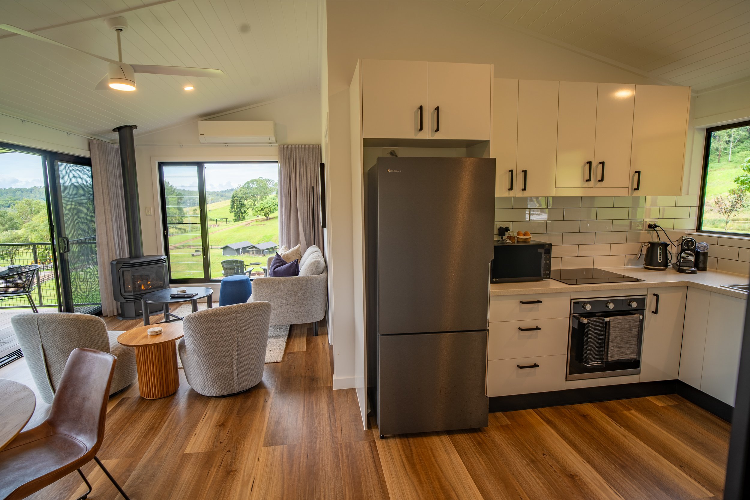 Copy of cabin2.jpg