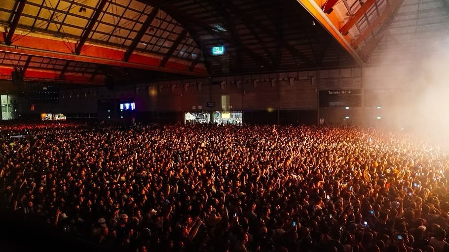 @dominicfike bringing the people together 🤝

Thanks to our suppliers @stageset @jpjaudio @the_musicbox @gigpiglet @mphaustralia @ei_productions @woohah.group @backlineaustralia @bumpproductions