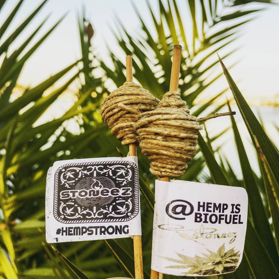 Pack, Poke, and Toke all with our Stoneez Hemp Pop 👌🏻 #stoneez #hemp #hemppop #hempwick #ganja #lit #fam #cannabis #hempbenefits #420 #cannabiscommunity #hempstrong #hempwillwin #thc #cbd #hempawareness #ganjagirls #hempstrong #sandiego #santabarba