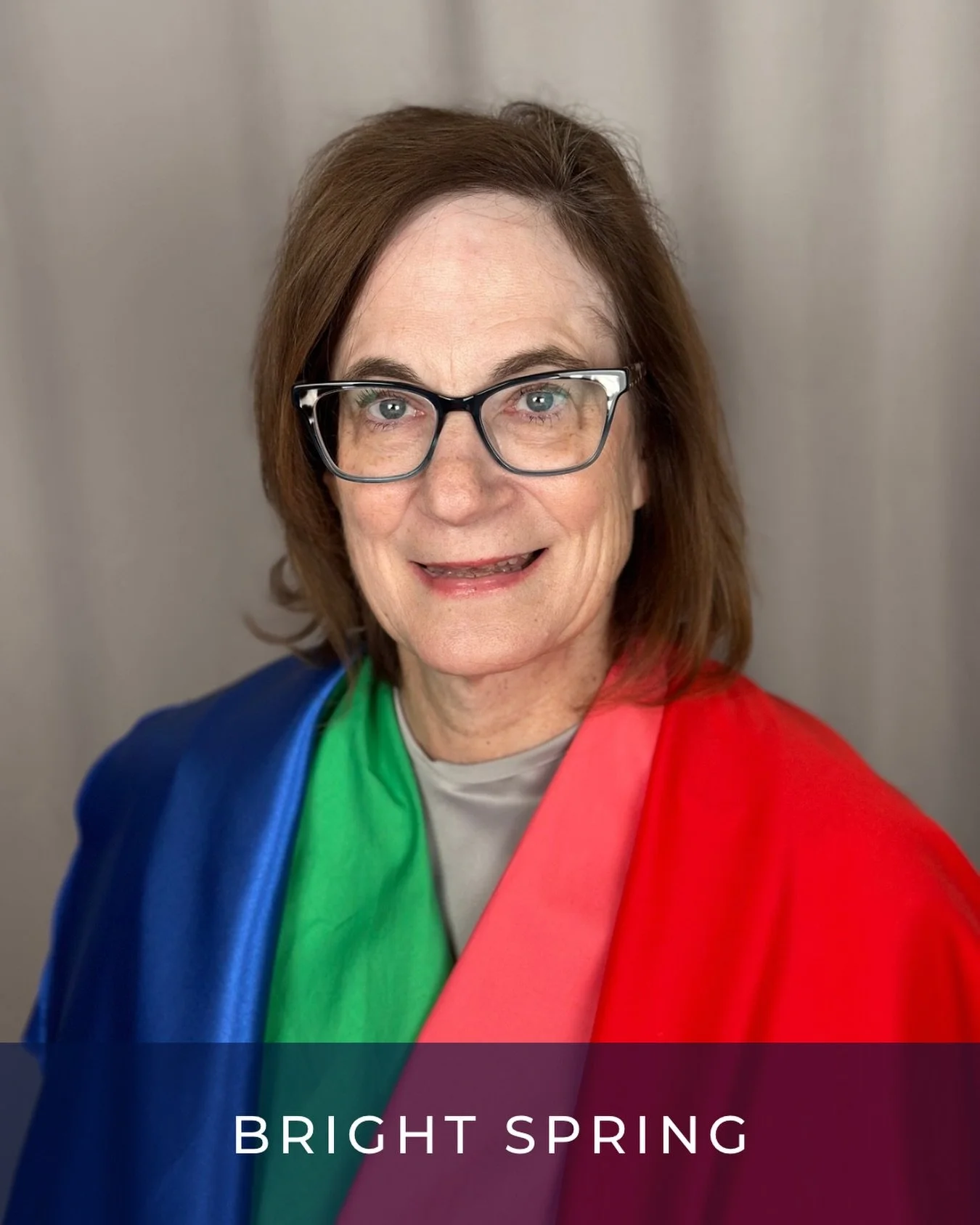 It&rsquo;s a festive season, and this Bright Spring is ready to bring the party! Living in her warm-neutrals and high chroma colors, she exemplifies a fun holiday season!

#coloranalysis #coloranalyst #brightspring #clearspring #seasonalcoloranalysis