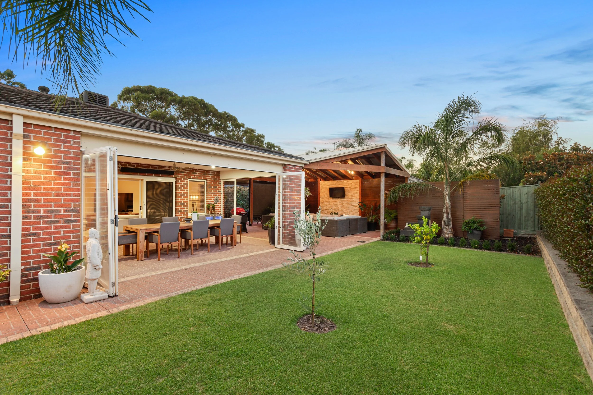  32 Baigent Ave Doreen-15.jpg