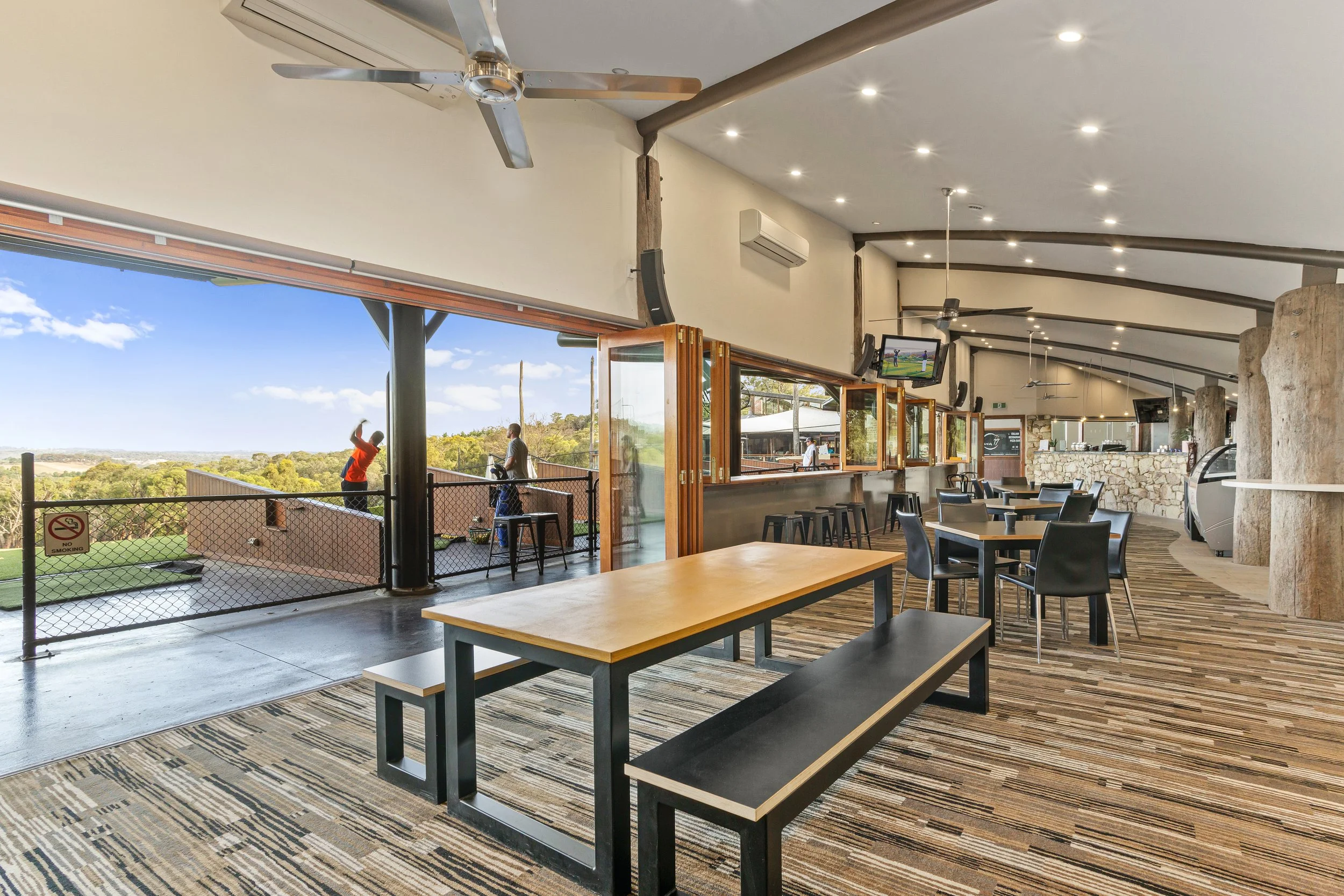 Plenty-Views-Golf-Club-02.jpg