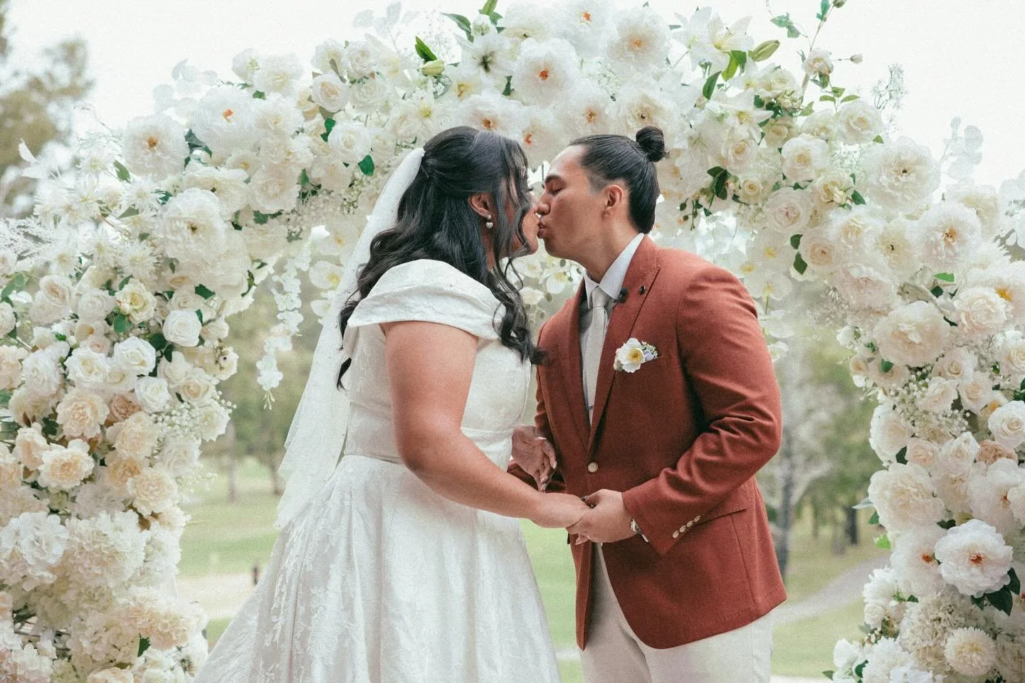 Shaunte + John 🤍 
.
. 
.
#wedding #photography #videography 
#weddingvideographer #weddingphotographer #brisbane #goldcoast #sunshinecoast #queensland #justmarried #couple #weddingring #canon #canondiscover
