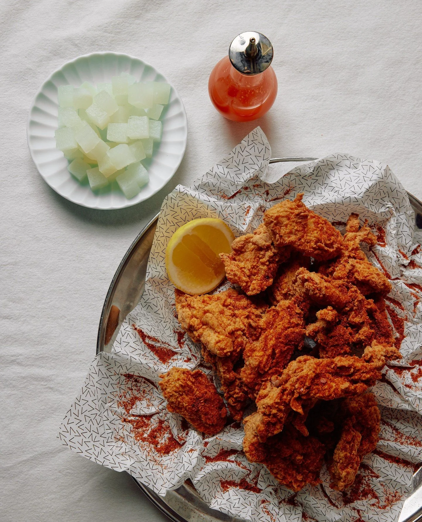 In addition to this Sunday's dumpling menu, we're serving our fried chicken with green chilli ranch, ferments and kombu hot sauce. ⁠
⁠
Ideal for a long leisurely lunch riverside.