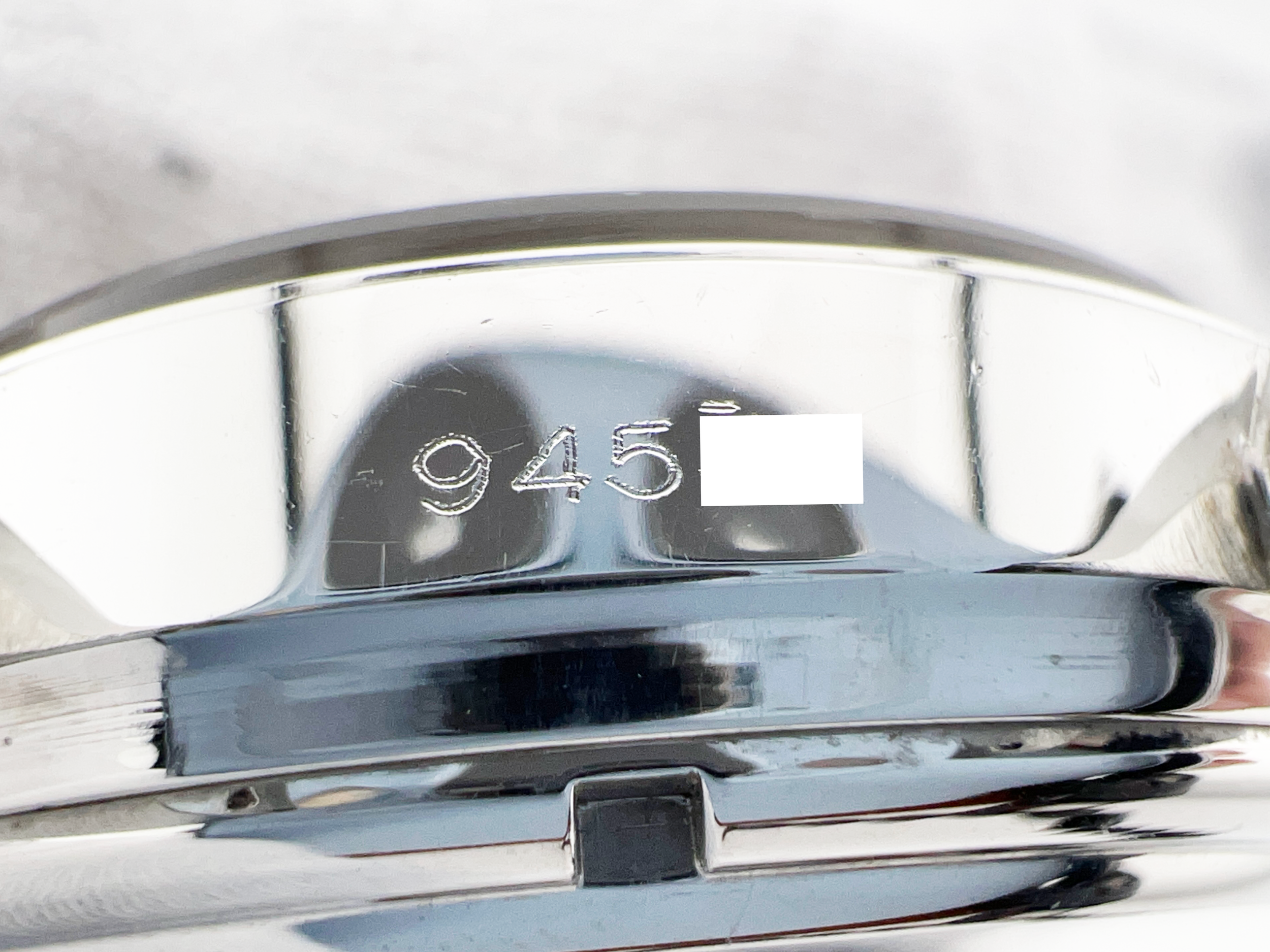 Heuer10 censored.png