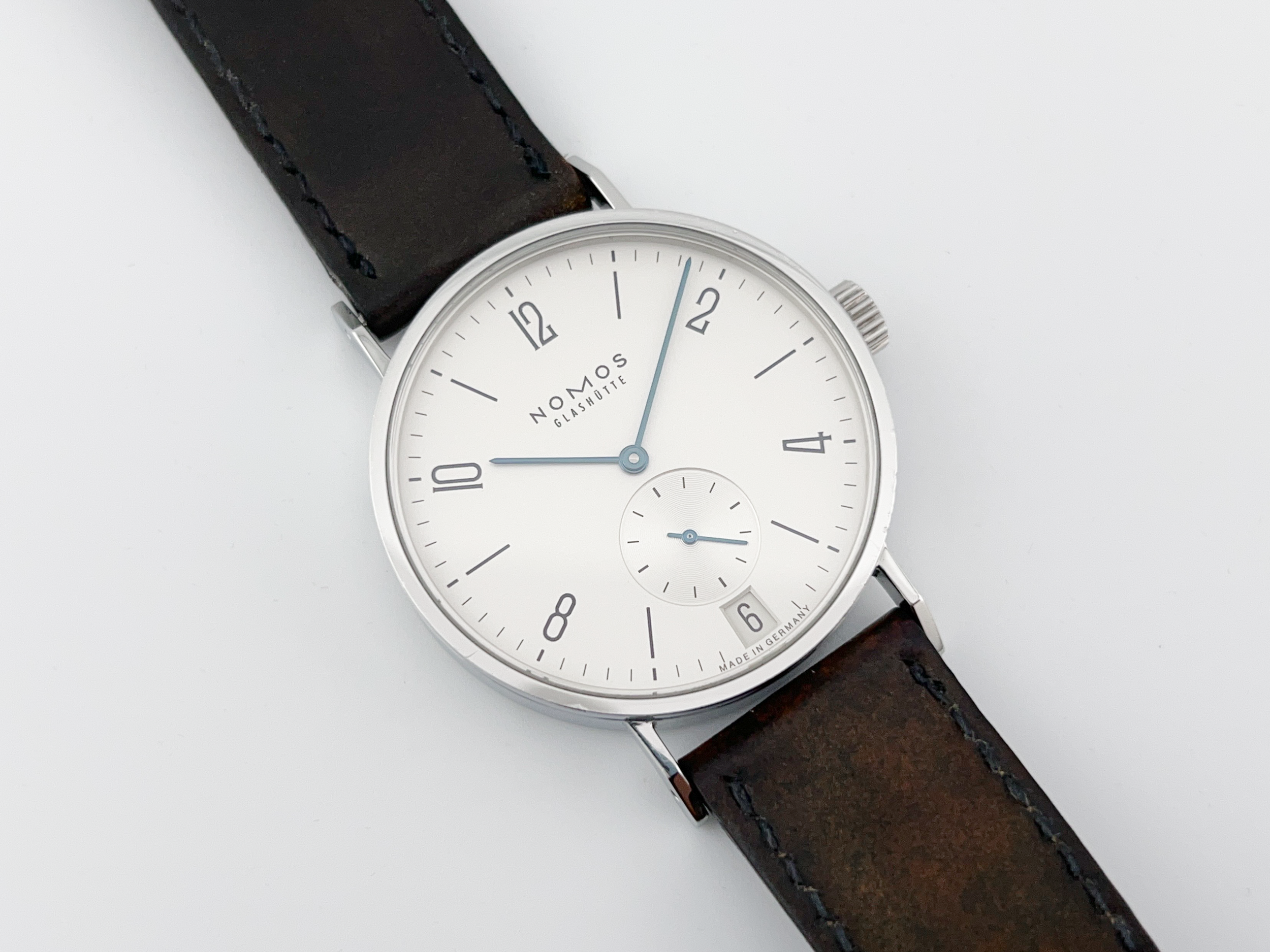 Nomos2.png