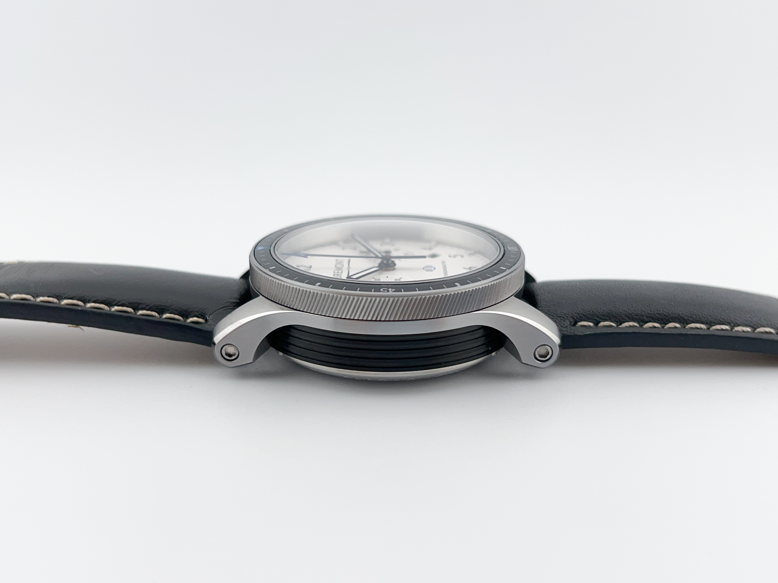 Bremont5.png