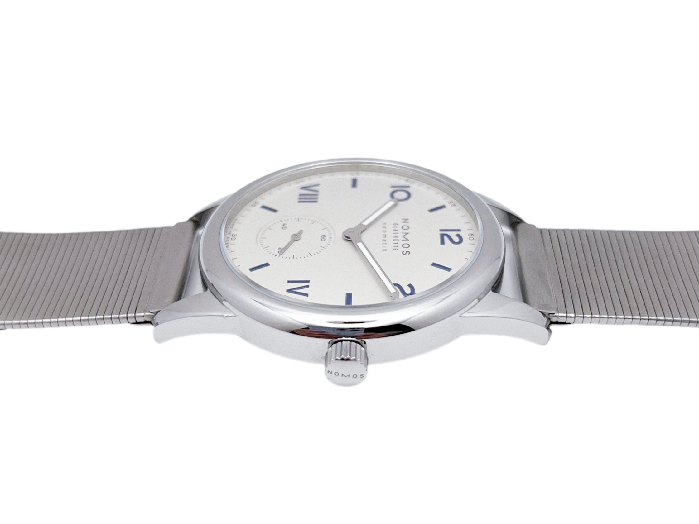 Nomos4.png
