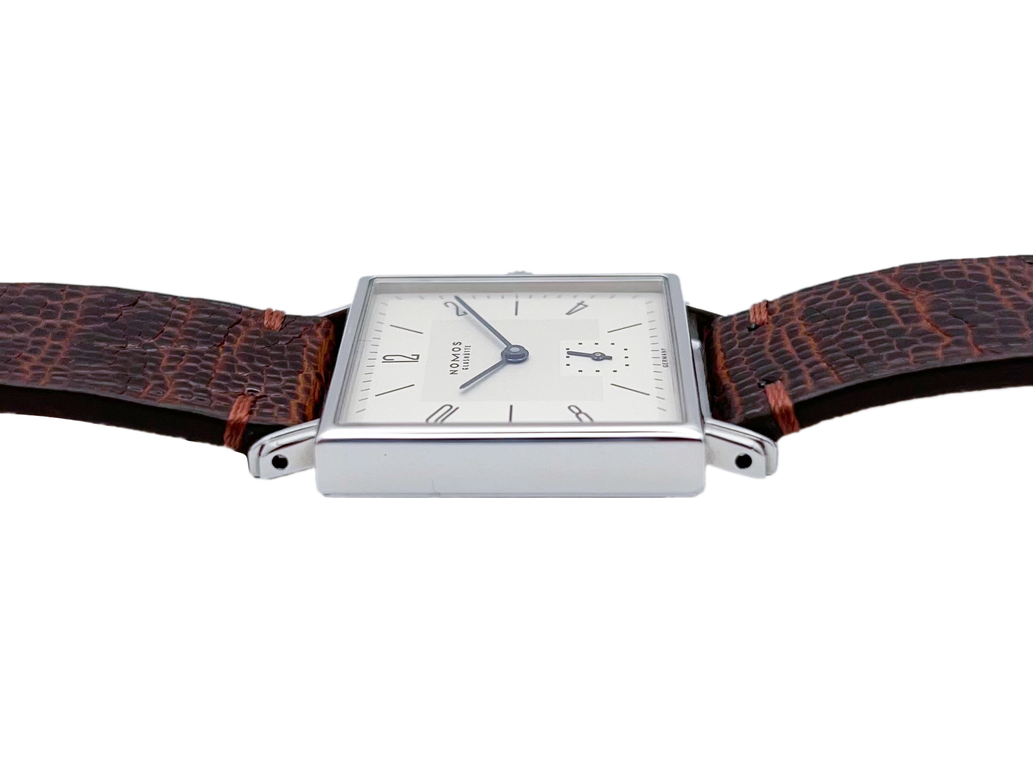 Nomos5.png