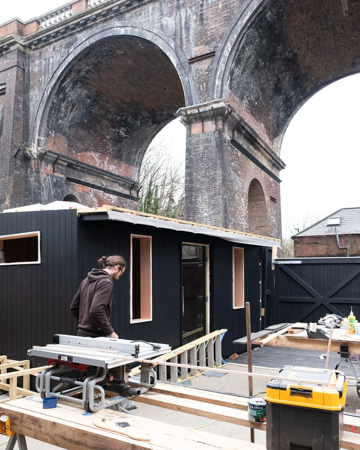 Sauna Cafe Build - Claire Waddell-09.jpg