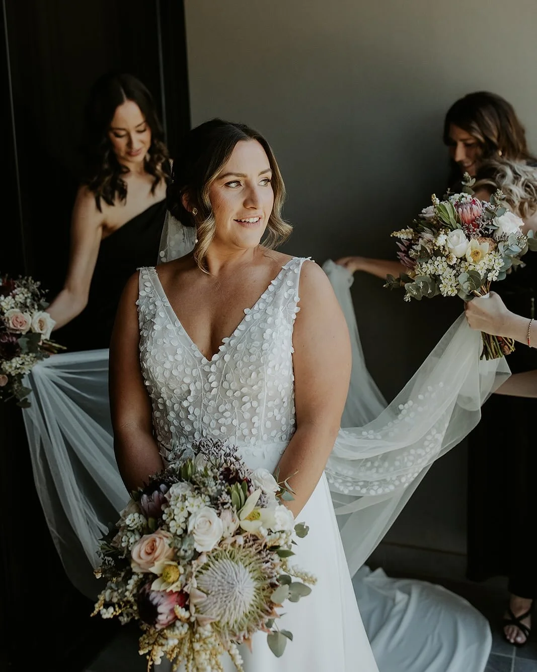 Ash - you are a vision of beauty! With your amazing bridesmaids by your side, everything about these photos are pure magic. Thrilled to be a part of this beautiful bride&rsquo;s journey.
@aislingmc29 

Dream team - @studio_271 @lisanardella @solsken_