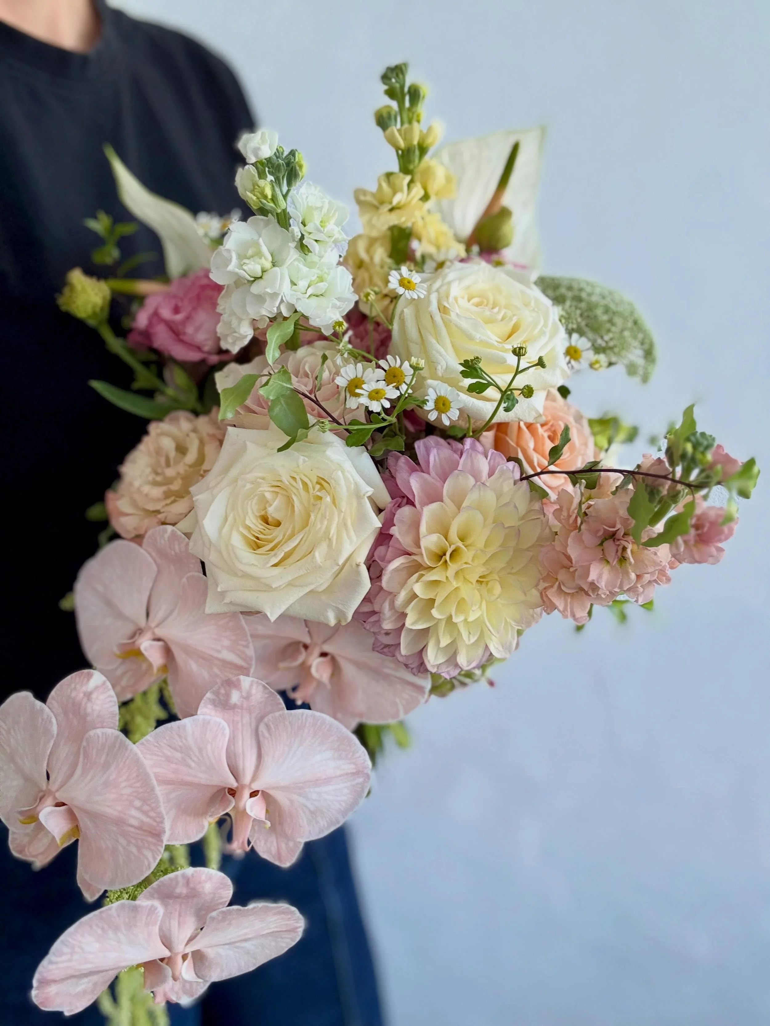 All the beautiful colours that light up our world 🌍 

#weddingflorist #nagambieflorist #nagambie #eventflorist #bouquet
