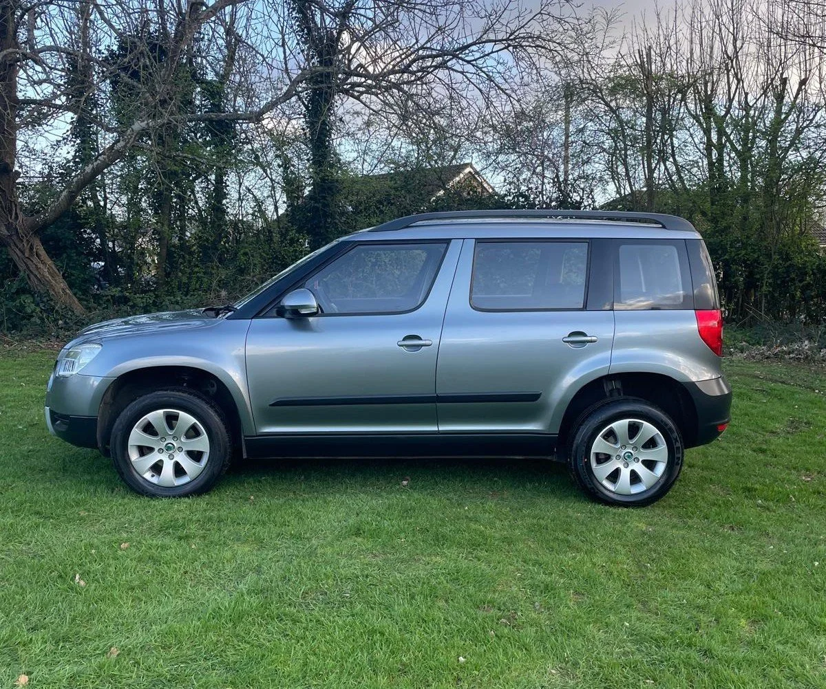 Skoda Yeti 5 Doors in Grey £3,350