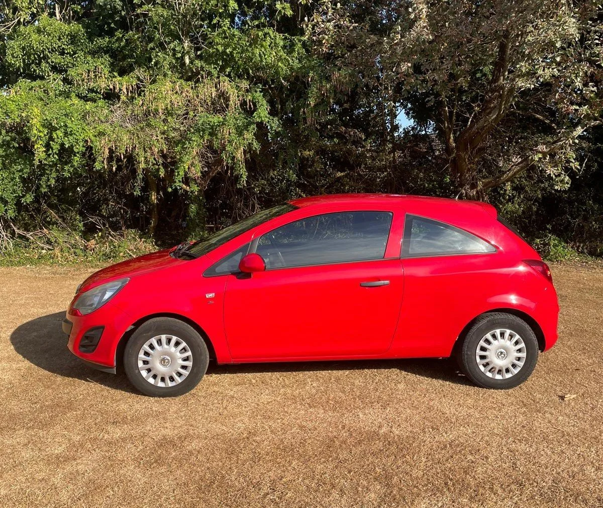 Vauxhall Corsa – 3 doors in Red £2,950