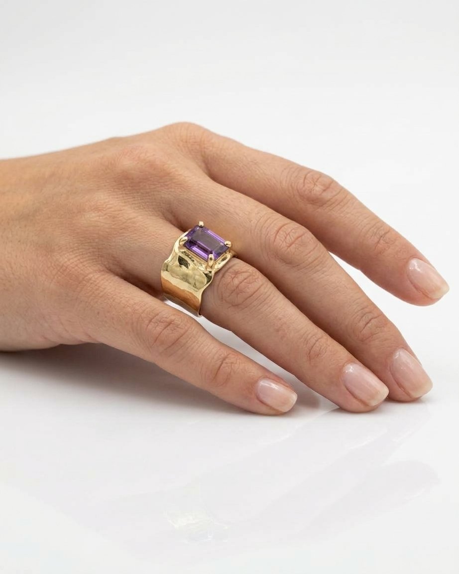 Gelbgoldring Amethyst - handgeschmiedeter Ring