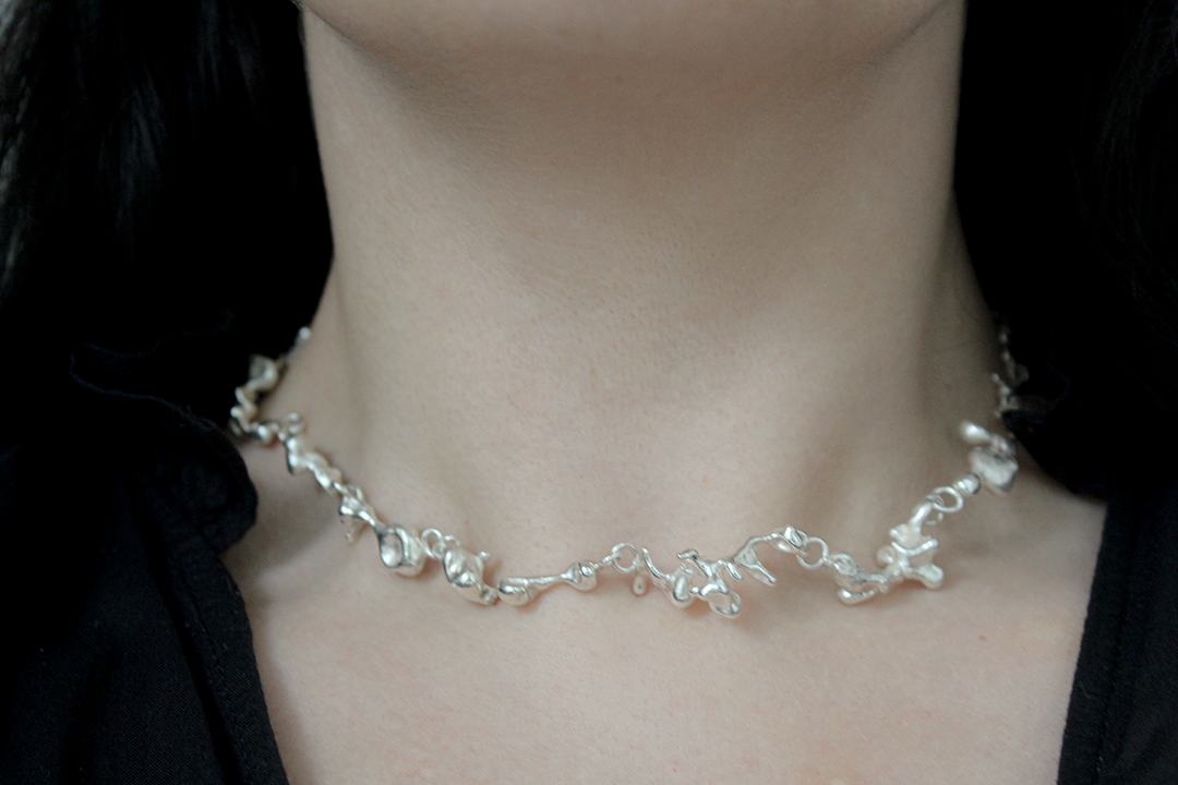 Starman_Bones_Choker_1.png