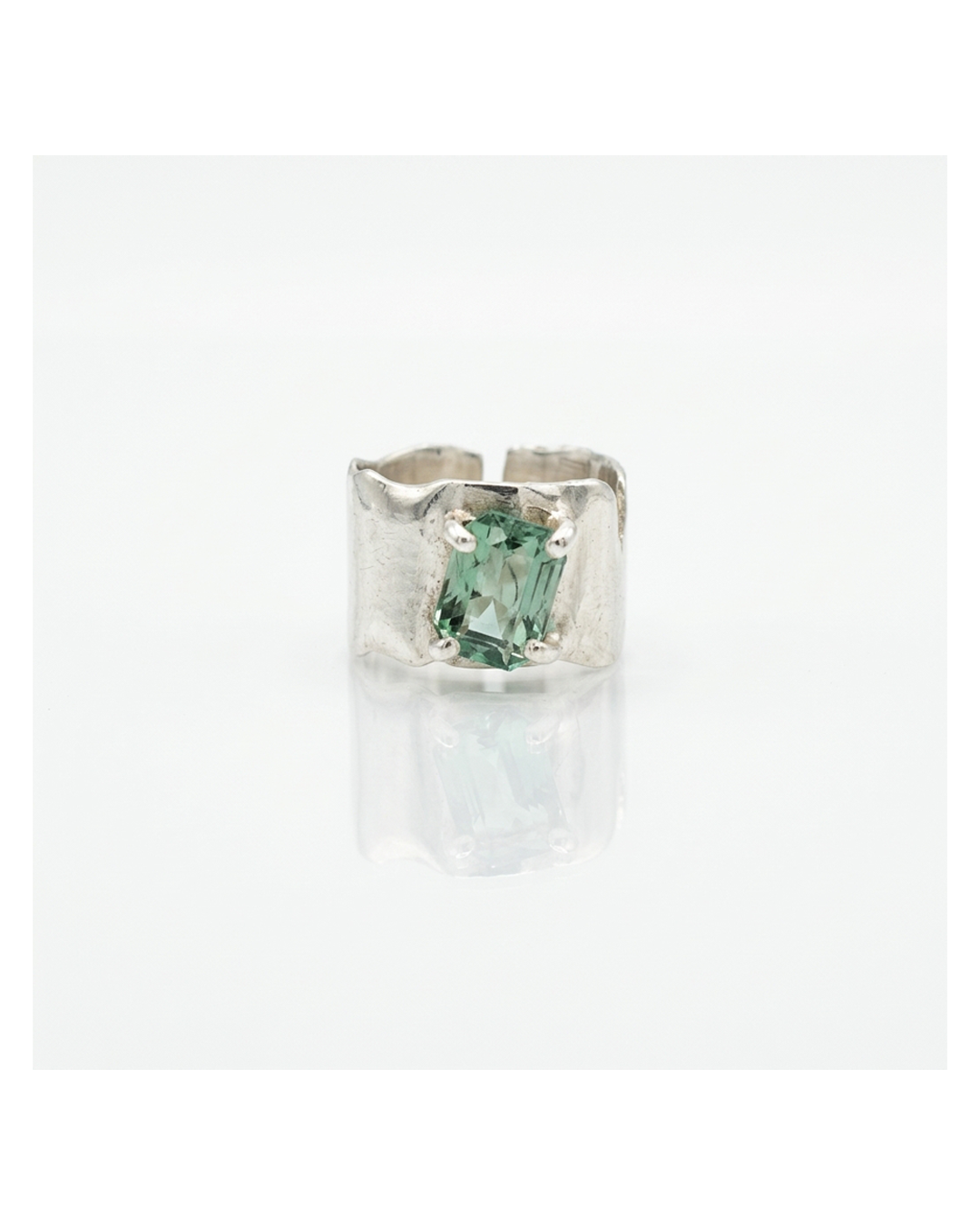 MONOLITH RING